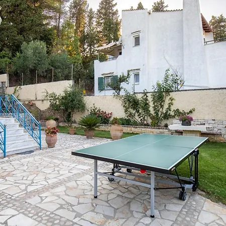 Lägenhet Harmony Garden Suite Near Corfu Town